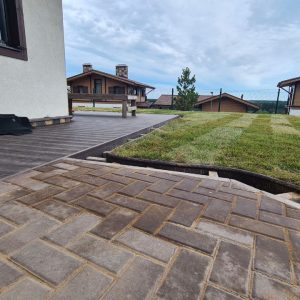 photo 2026 02 18 14 51 26 300x300 - Комплексное благоустройство частной территории, с системой дренажа и автополива